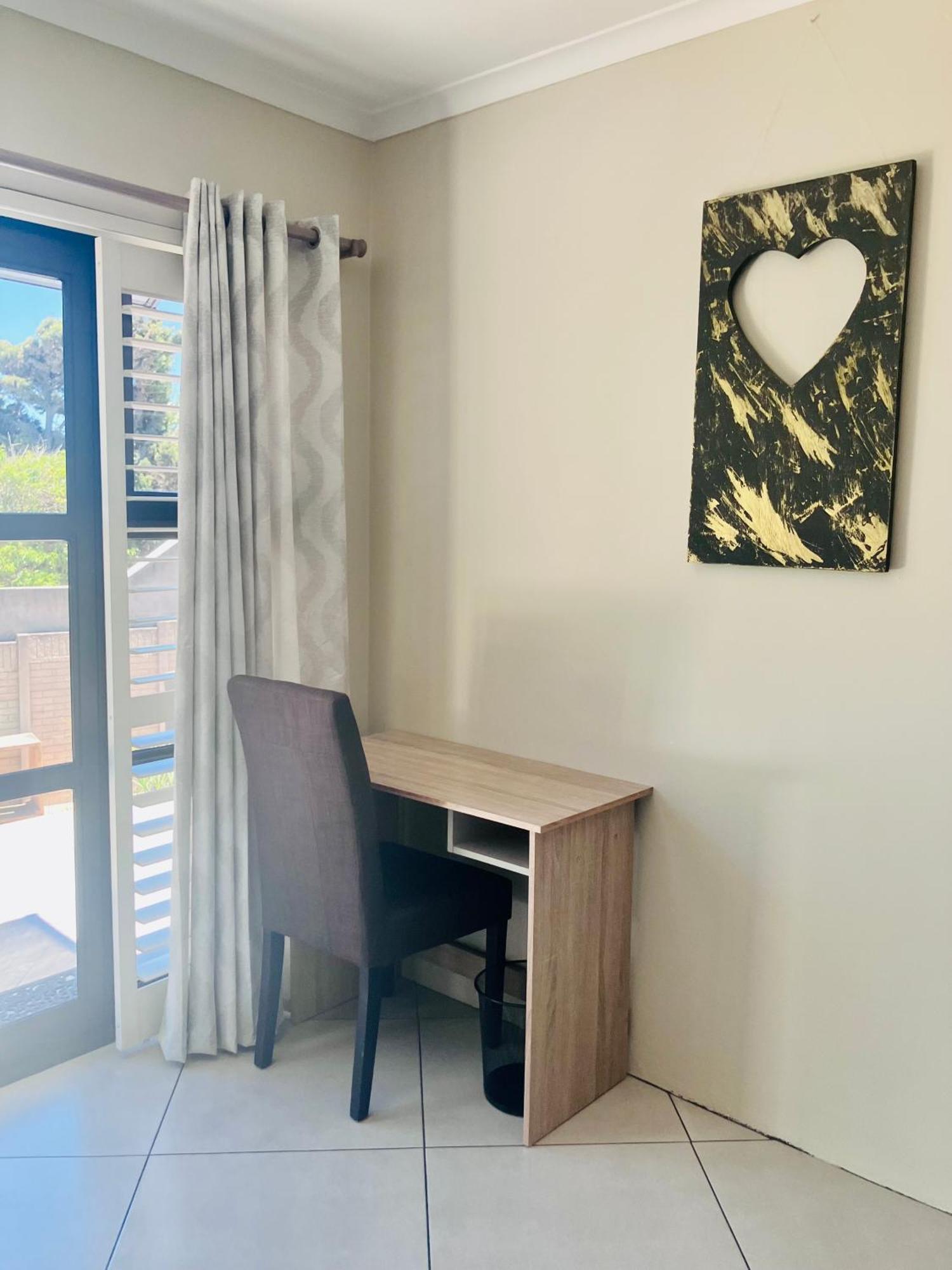 Penguins Cove Coastal Sanctuary Studio Apartment-Bloubergstrand Cape Town Exterior photo