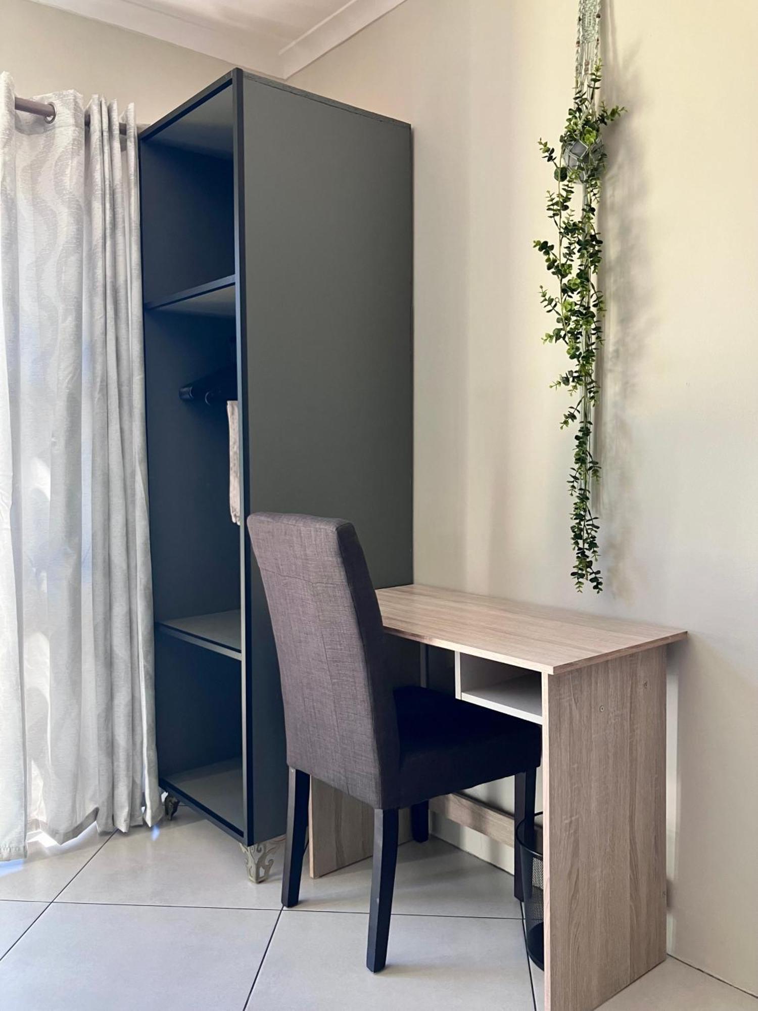 Penguins Cove Coastal Sanctuary Studio Apartment-Bloubergstrand Cape Town Exterior photo